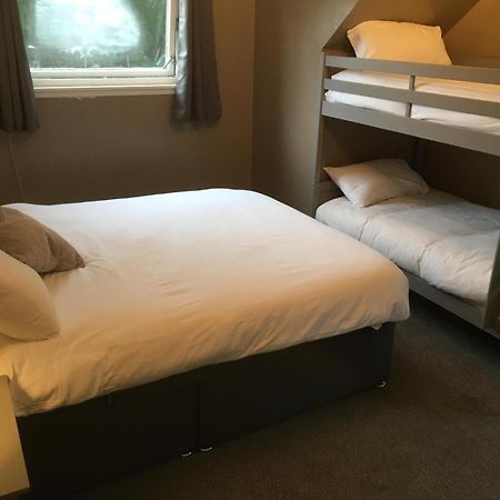 Highland Bridge Hotel Spean Bridge Extérieur photo